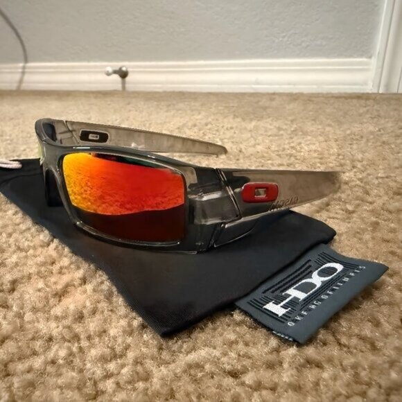 Oakley Other - ( OO9014 ) Oakley Gascan Smoke Gray Frame Ruby Iridium Lens